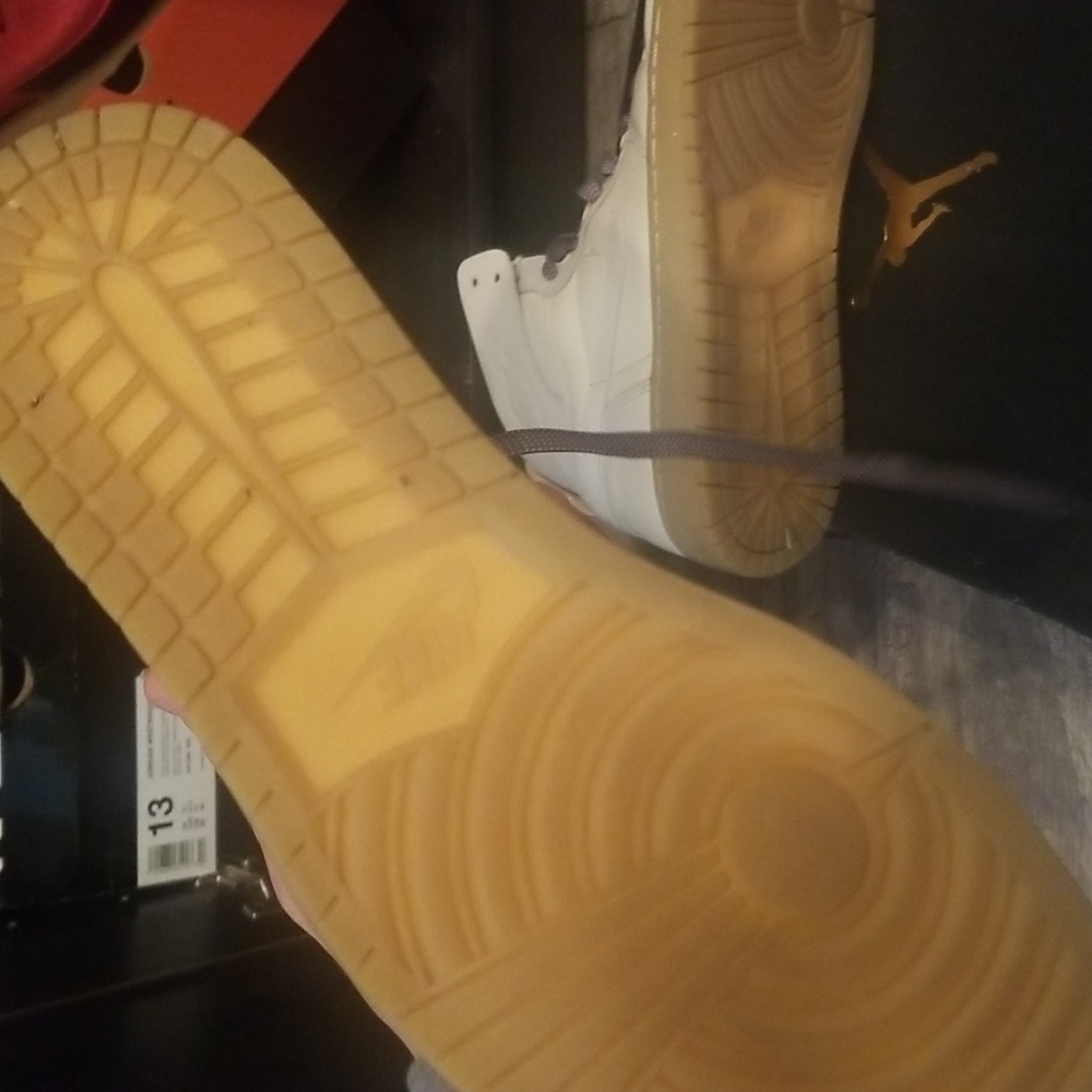 Jordan 1 - Picture 3 of 3